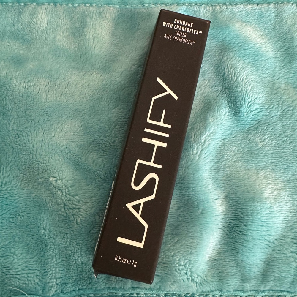 Lashify bondage glue